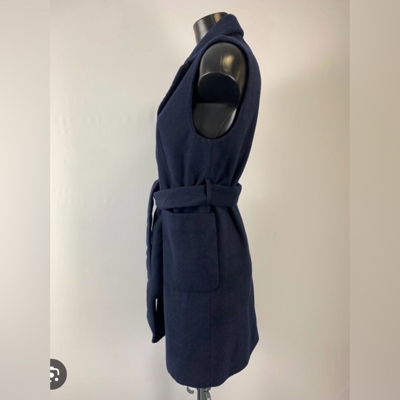 TOPSHOP NWOT waistcoat. Size 6. Colour navy. - Picture 3 of 10